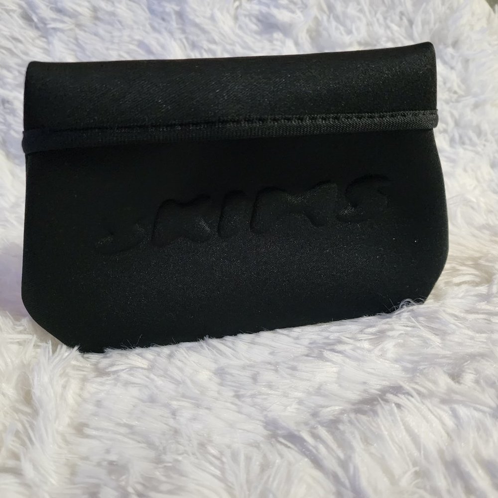Skims Small Neoprene Pouch Bag - Picture 7 of 7